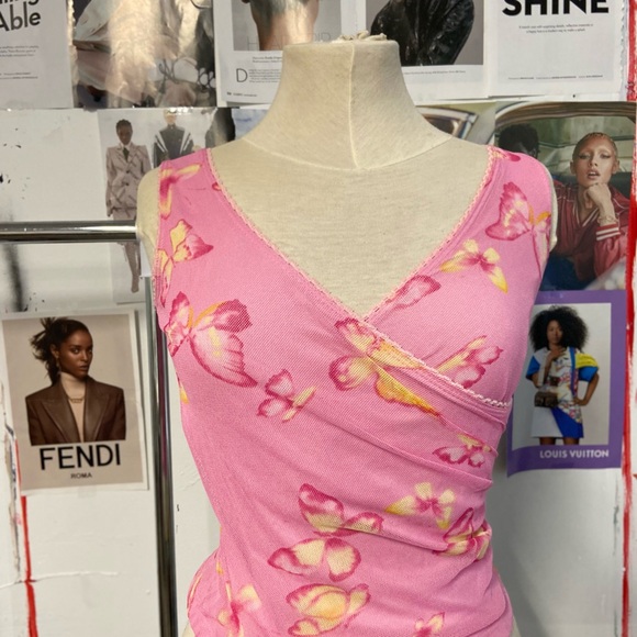 Haut d’été BRATZ rose taille XS
**HAVE** Neuf Sans étiquette - Picture 2 of 4